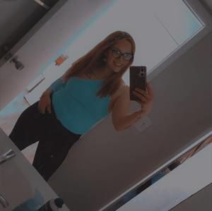 Meet your Posher, Alexis